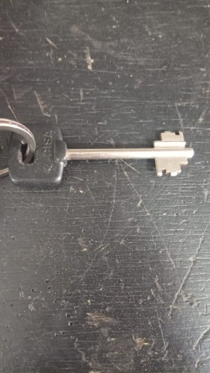 Llave tubular CISA